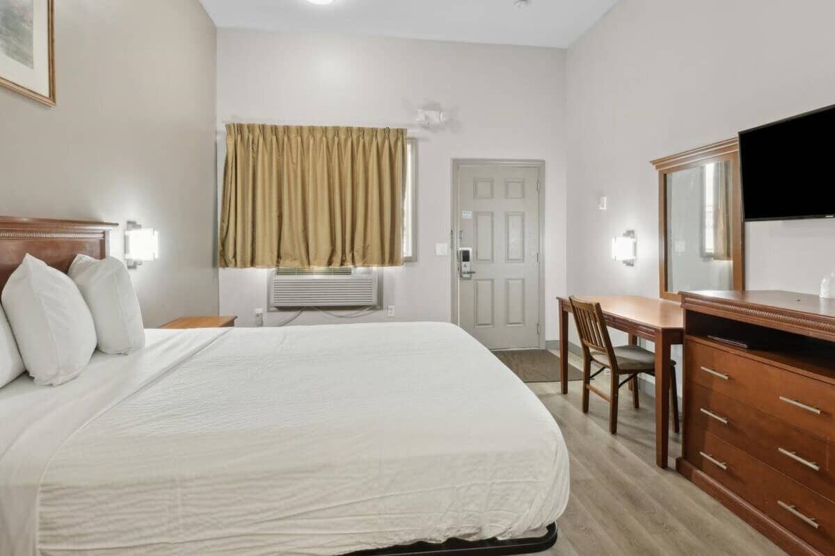 Desk, rollaway beds, free WiFi, bed sheets