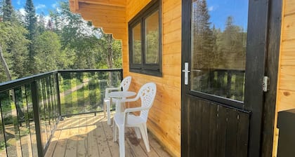 Hilltop treehouse located at the edge of Muskoka