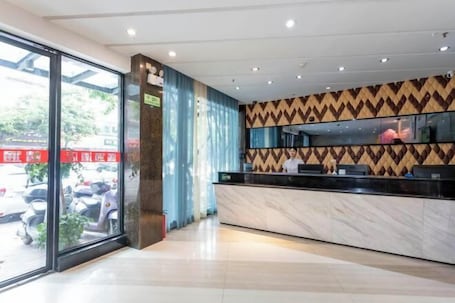 Interior. Jingtong Hotel (Yulin City West Qingwan River Park Branch)