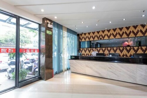 Jingtong Hotel (Yulin City West Qingwan River Park Branch)