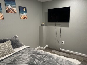 1 bedroom, in-room safe, free WiFi, bed sheets