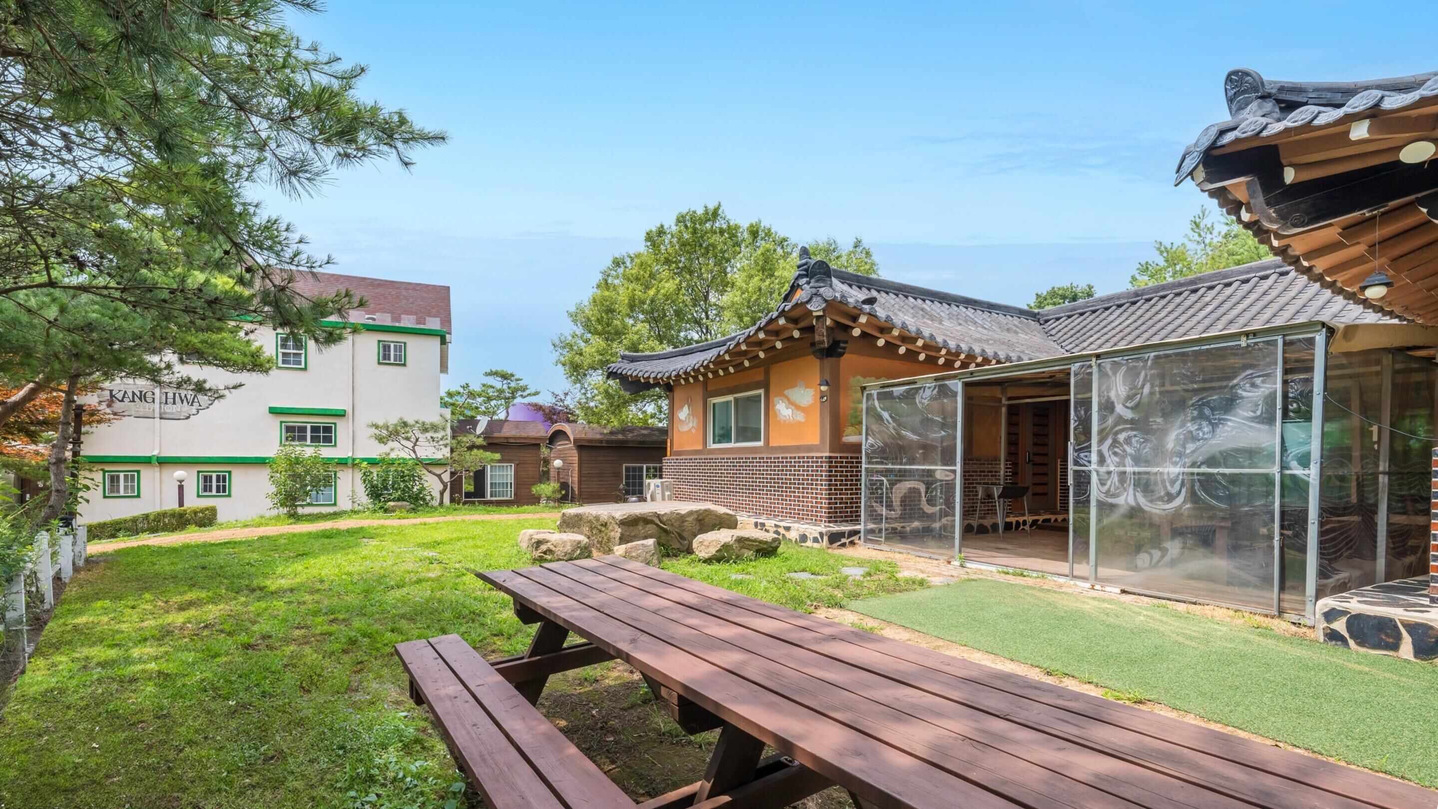 베이직룸, 침실 3개 (Hanok dokchae 1ho (Dandok jutaek)) | 1 개의 침실, 무료 WiFi