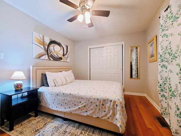 1 多间卧室、WiFi