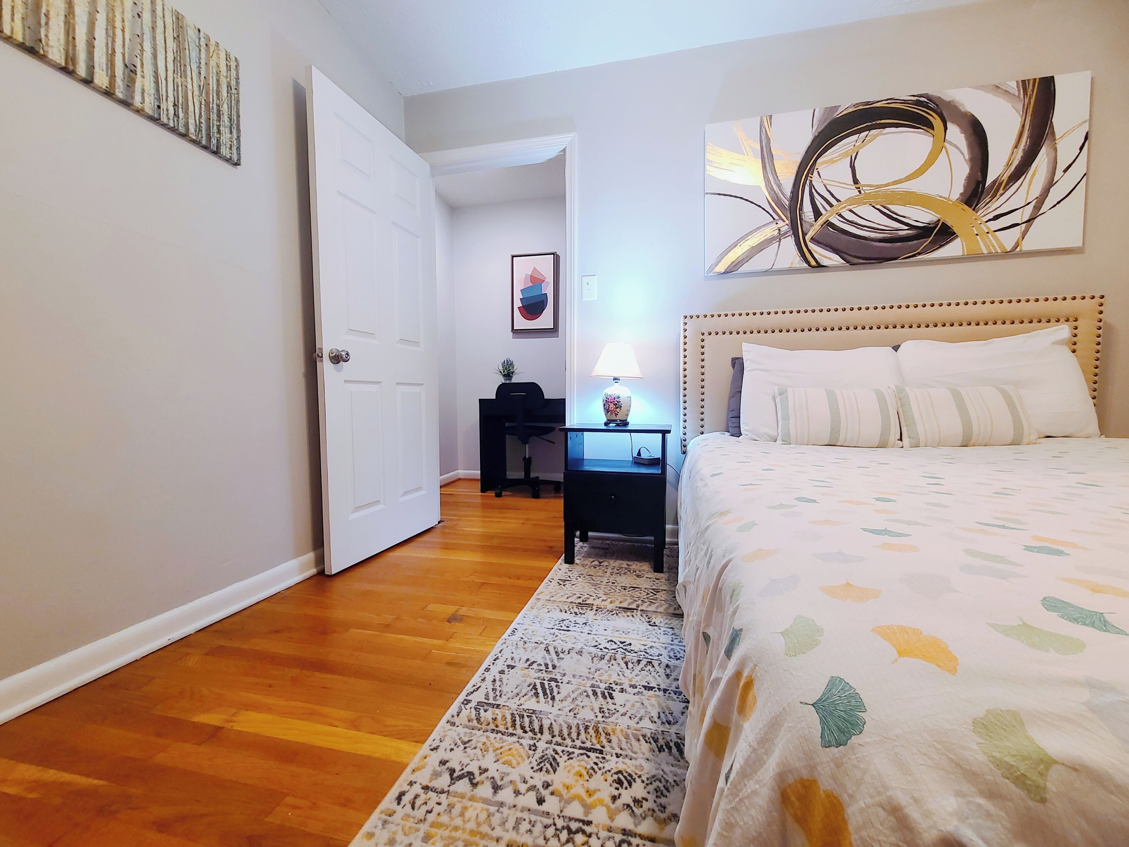 1 多间卧室、WiFi