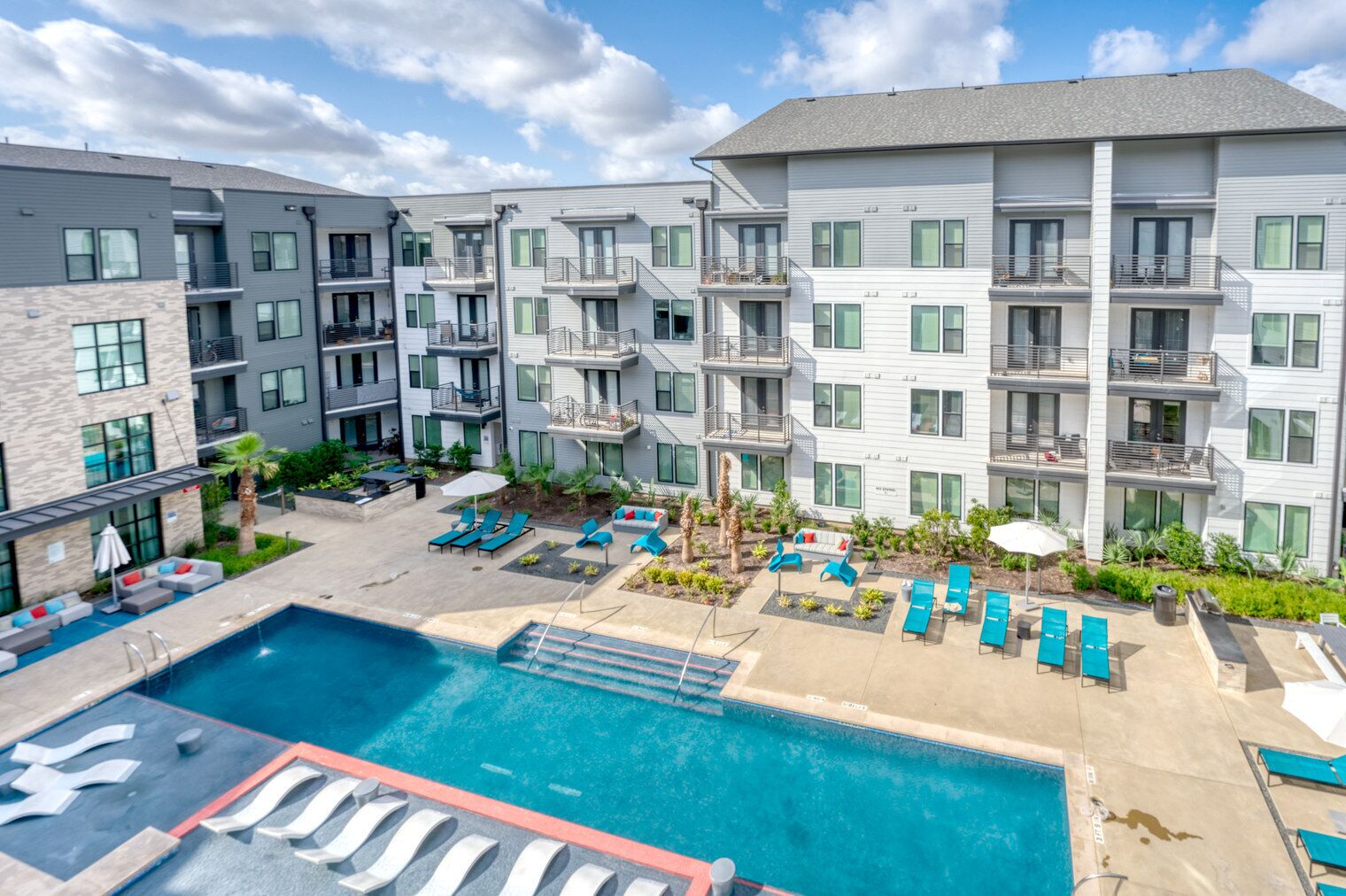 Impeccable East Austin 1BR w/ Pool, Gym & W/D, nr airport, by Blueground