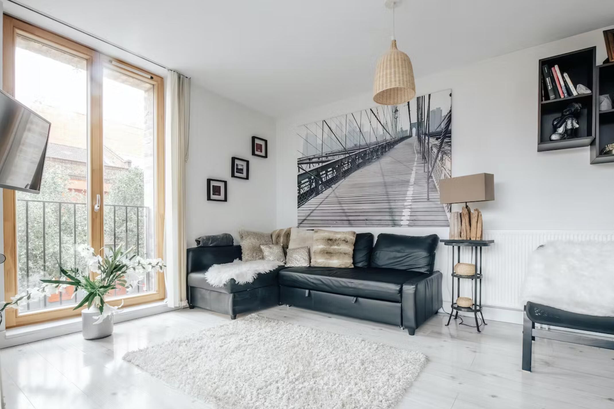 Notting Hill 2-bed Apt With Balcony, 1 Min To Tube - Twickenham