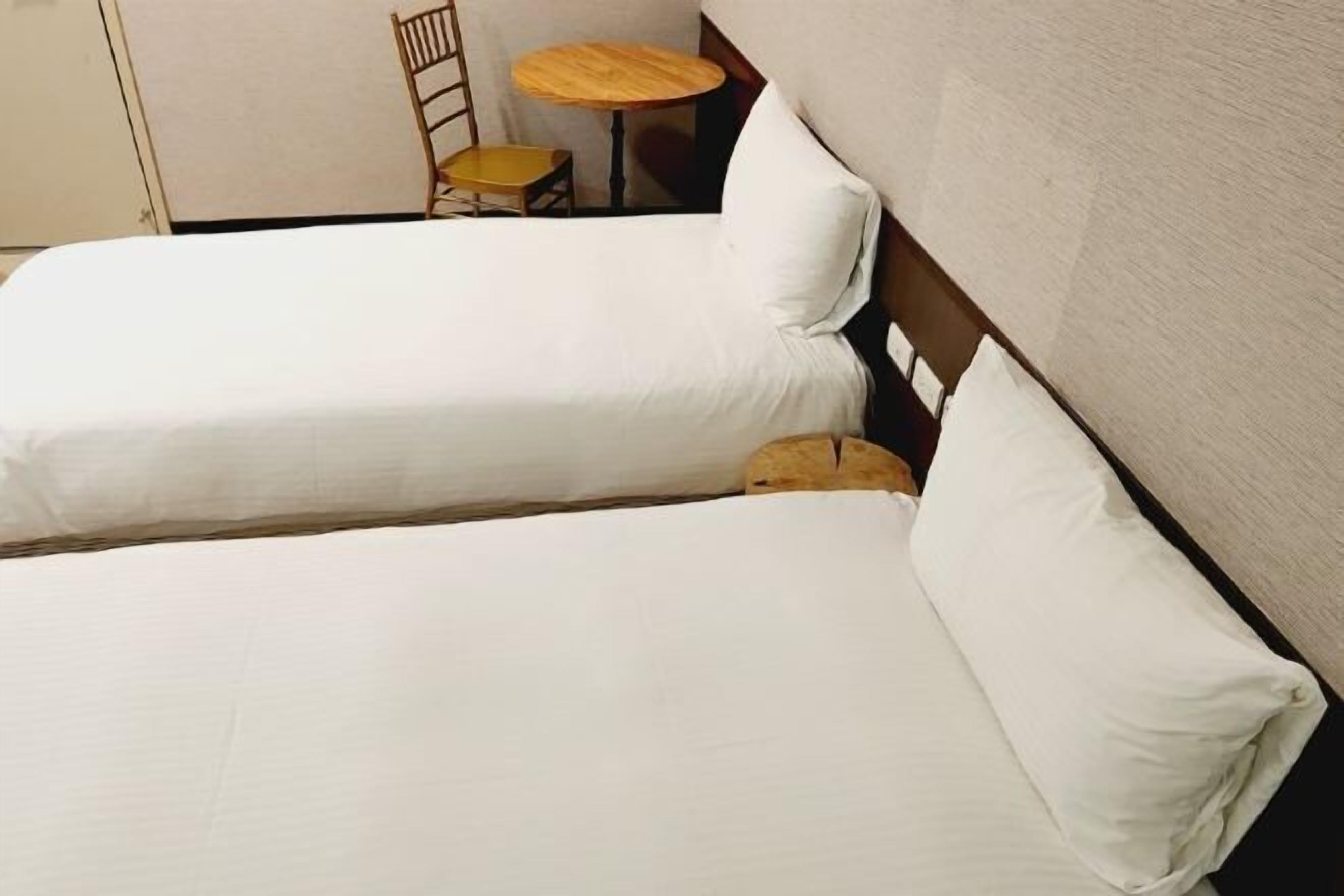 Free WiFi, bed sheets