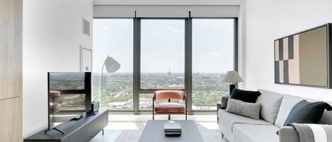 Télévision, chaîne hi-fi