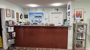 Reception - Shoreside Inn & Suites (Wabamun)