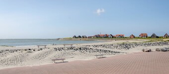 Apartment "Hus Wittdün Deck 1 Baltrum" with Balcony & Wi-Fi