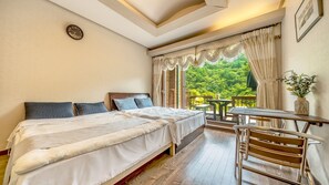 Basic Room, 1 Bedroom (forest103(private BBQ)) - Inje Leenchung Pension (Inje)