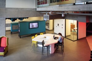 Dining - Upscale Ballard 1BR w/ BBQ, Lounge & W/D, onsite retail, by Blueground (Seattle)