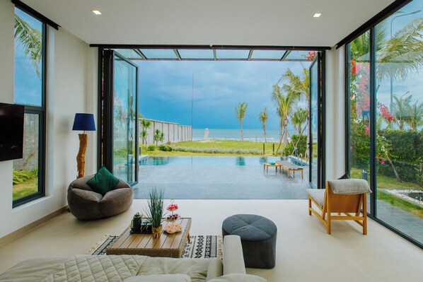 Three Bedroom Villa with Private Pool | Beach/ocean view