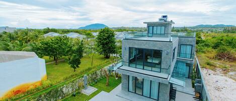 Three Bedroom Villa with Private Pool