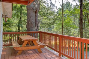 Outdoor dining - Serene getaway with private sauna, firepit, deck, grill, balcony, & washer/dryer (Gilford)