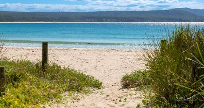 Gorgeous Beach House - End of Summer Deals!