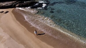 Plage à proximité, chaise longue