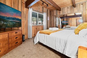 3 habitaciones, escritorio, tabla de planchar con plancha y wifi gratis
