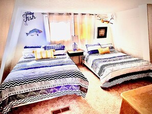 3 bedrooms, iron/ironing board, free WiFi, bed sheets