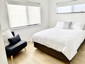 3 bedrooms, iron/ironing board, free WiFi