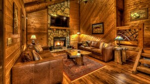 House, 4 Bedrooms | Living room