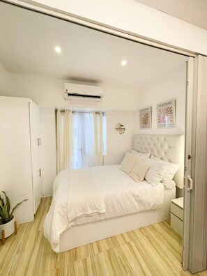 1 chambre, bureau, fer et planche à repasser, Wi-Fi gratuit