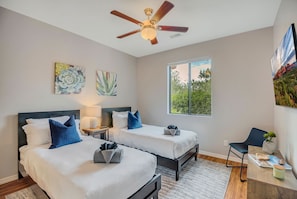 3 bedrooms, desk, iron/ironing board, WiFi