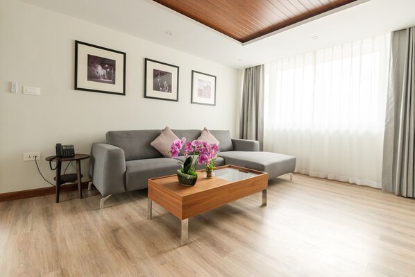 Premium Apartment, 2 Bedrooms, Accessible, City View