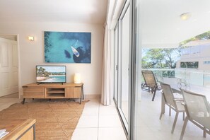 Interior - Apartment 10 - The Cove (Noosa Heads)