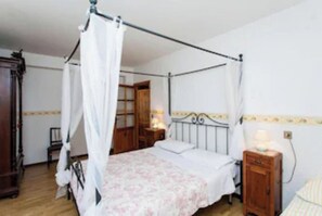 5 Schlafzimmer