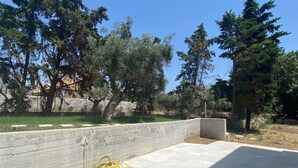 Unclassified image, 5 of 14, button - Charming 2-double Bed 1-sofa Apartment in Kineta (Megara)