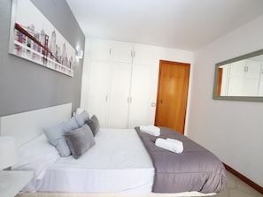 2 bedrooms, WiFi, bed sheets