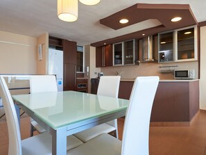 تناول الطعام