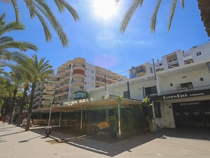 Exterior - Modern Apartment in Center of Salou with Terrace, Near Beach (Salou)