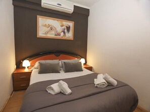 2 bedrooms, WiFi, bed sheets, wheelchair access