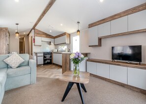 Living area - 3 bedroom accommodation in Skegness (Skegness)