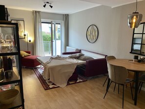 1 bedroom, iron/ironing board, free WiFi