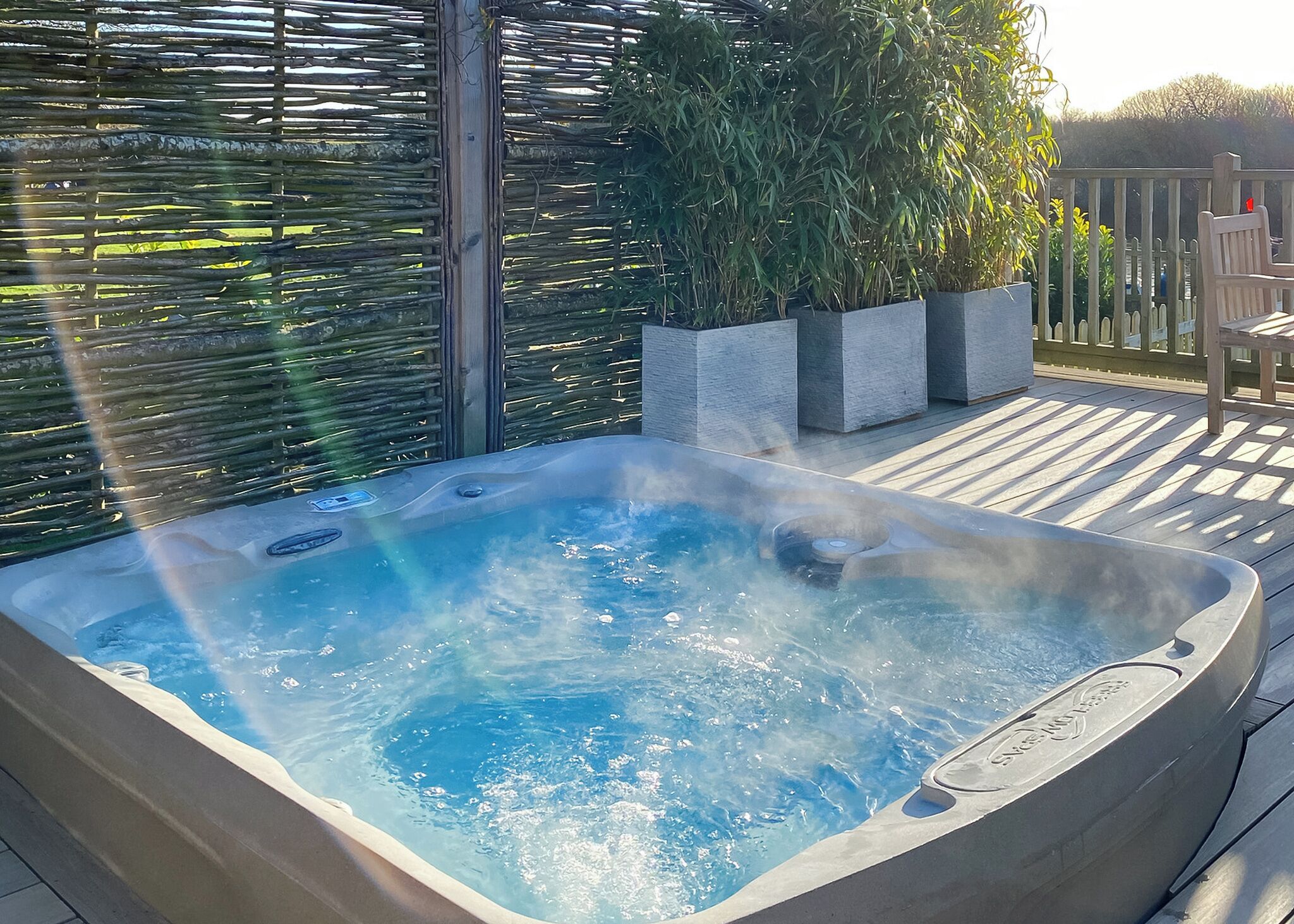 Outdoor spa tub