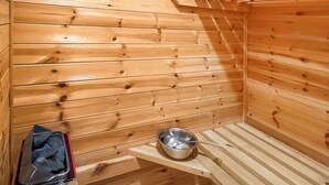 Sauna - Cottage with one double. (St Clears)