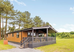 Exterior - Lakeview 3 Pet Friendly (Woodhall Spa)