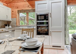 Fridge, oven, stovetop, toaster