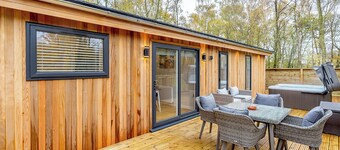 2 bedroom accommodation in Haddon
