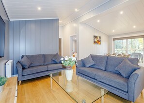 TV - 2 bedroom accommodation in Haddon (Haddon)