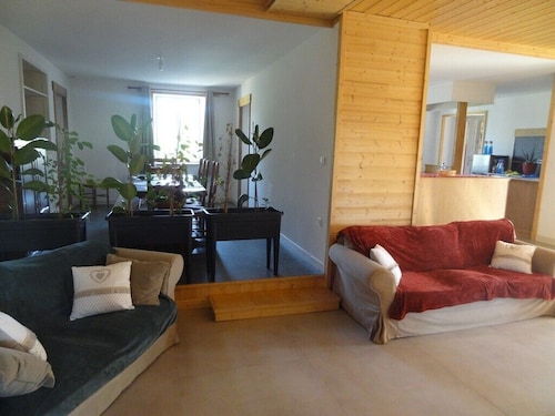 Grand Gîte 136m2 Dans Ancienne Ferme du Haut-jura