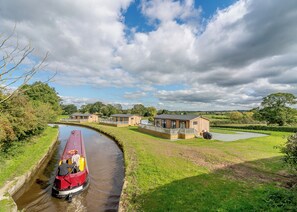 Miscellaneous - 2 bedroom accommodation in Tetchill (Tetchill)