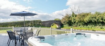 1 bedroom accommodation in Tetchill