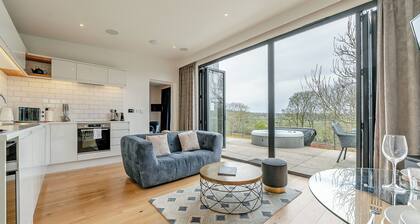 Woodland View Retreat