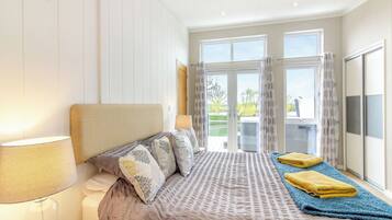 2 bedrooms
