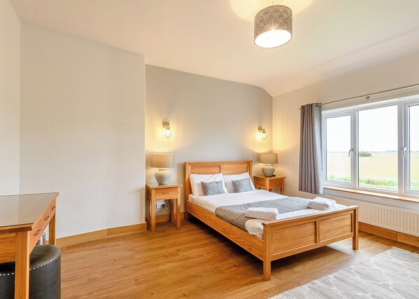 3 bedrooms - 3 bedroom accommodation in Mablethorpe (Mablethorpe)