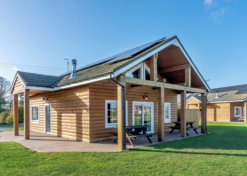 4 bedroom accommodation in Hornsea